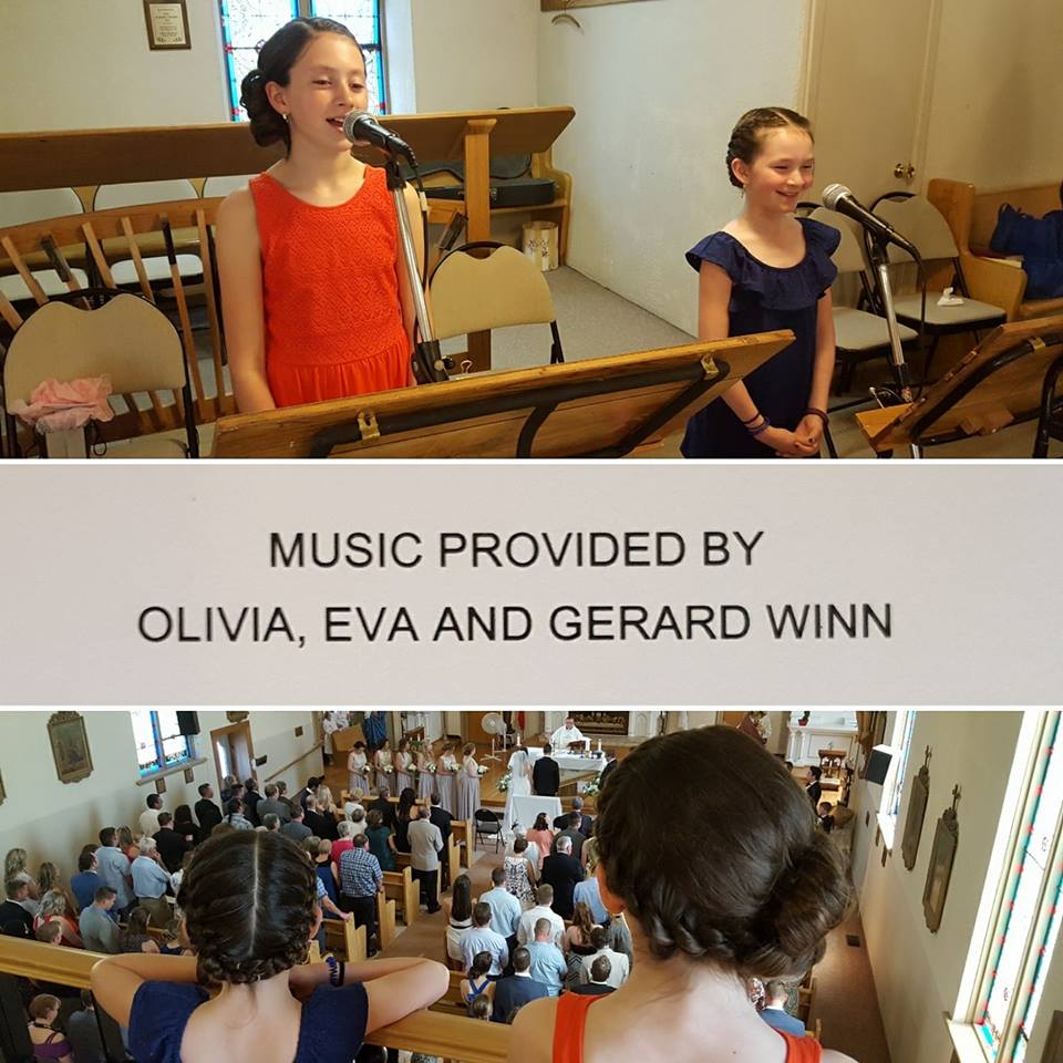 Girls wedding singers