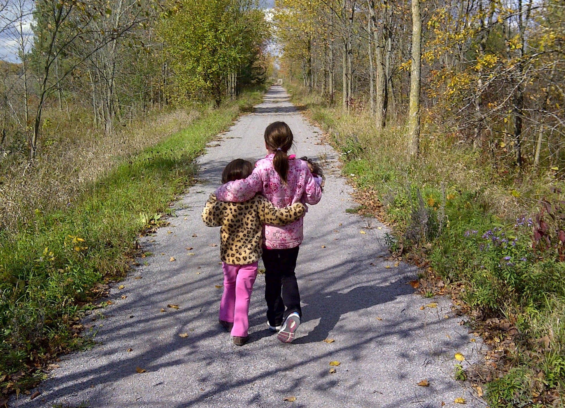 girls fall pic